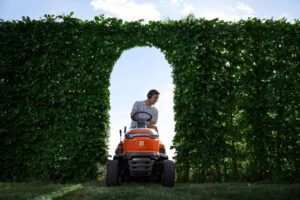 Husqvarna Traktor ogrodowy TS 112 Husqvarna Traktor ogrodowy TS 112