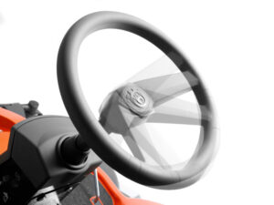 Husqvarna Traktor Rider R 420TsX AWD Husqvarna Traktor Rider R 420TsX AWD