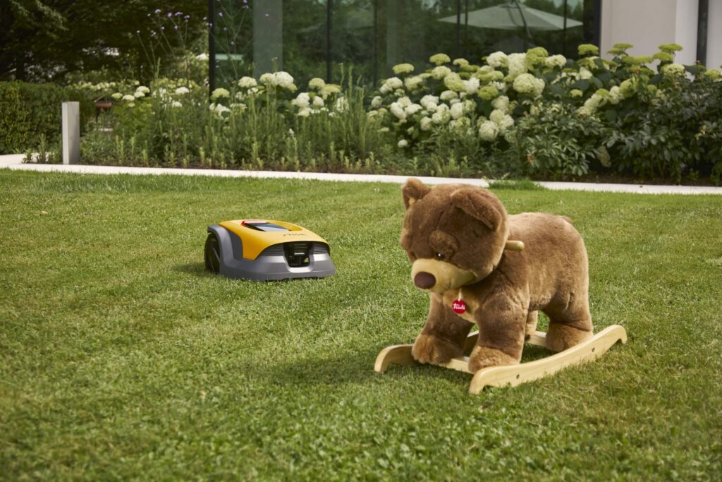 Stiga Autonomiczny robot koszący A 15v Stiga Autonomiczny robot koszący A 15v