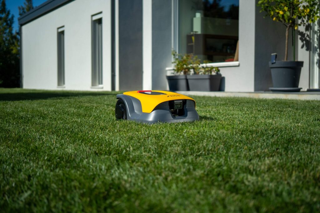 Stiga Autonomiczny robot koszący A 25v Stiga Autonomiczny robot koszący A 25v