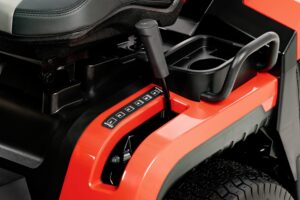 Cedrus Traktor ogrodowy Premium C-TRAC-93HC-1 Cedrus Traktor ogrodowy Premium C-TRAC-93HC-1